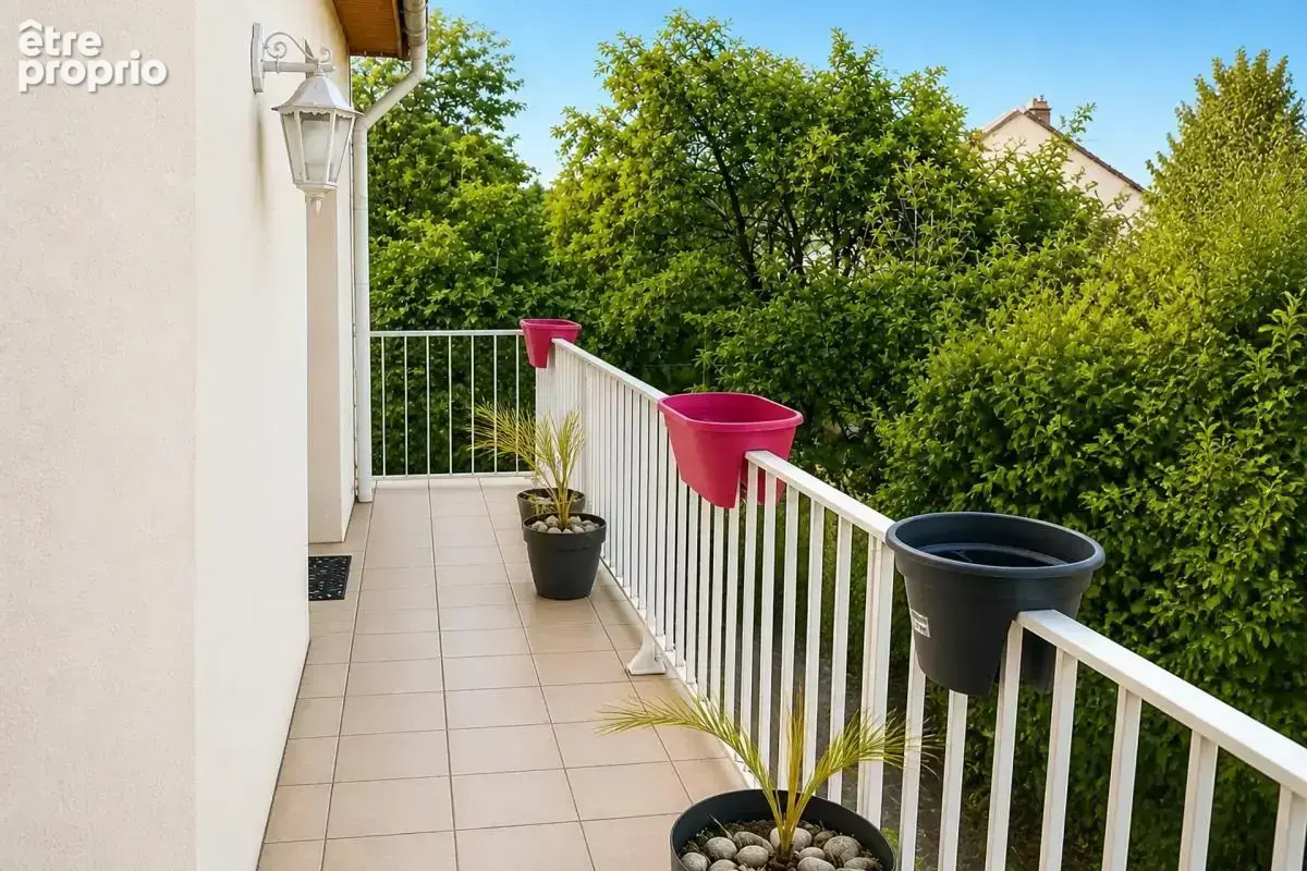 Maison de 5 pièces de 106 m² avec jardin ensoleillé - photo 12