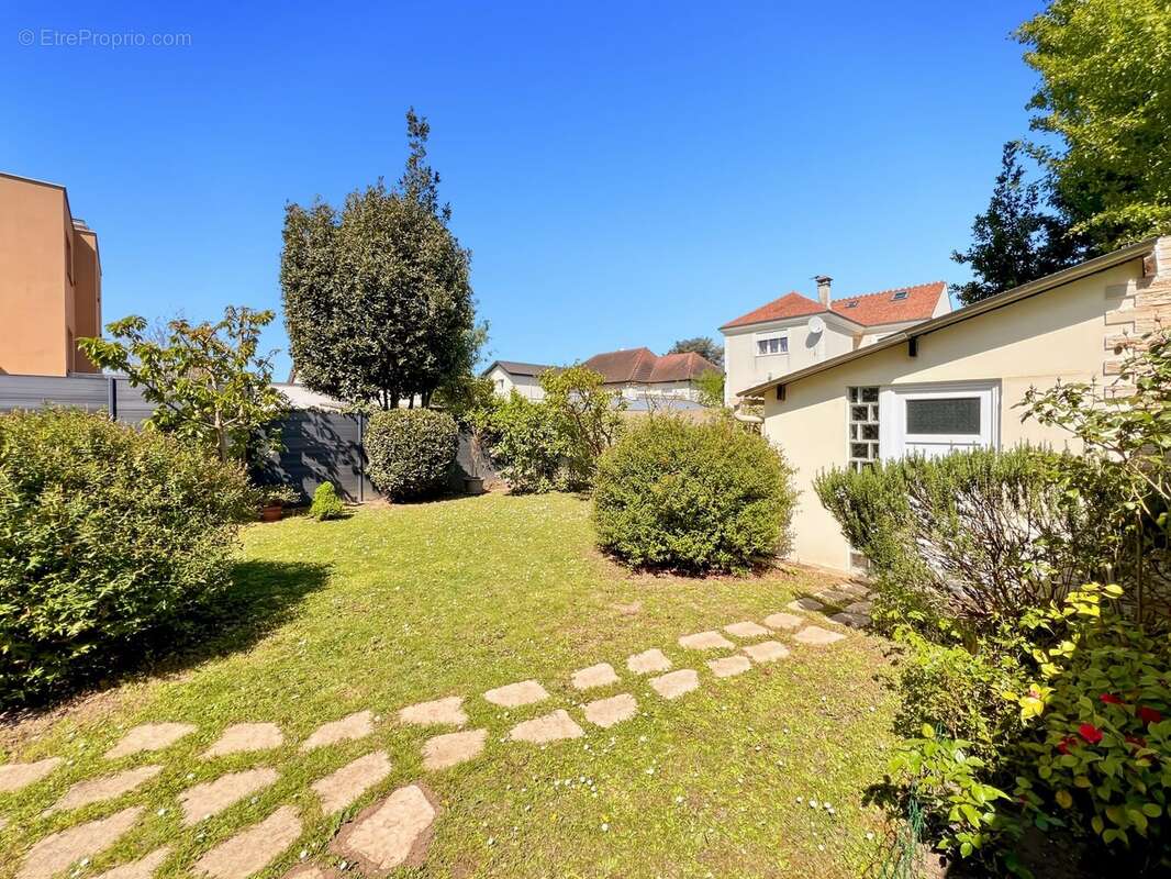Maison à SUCY-EN-BRIE