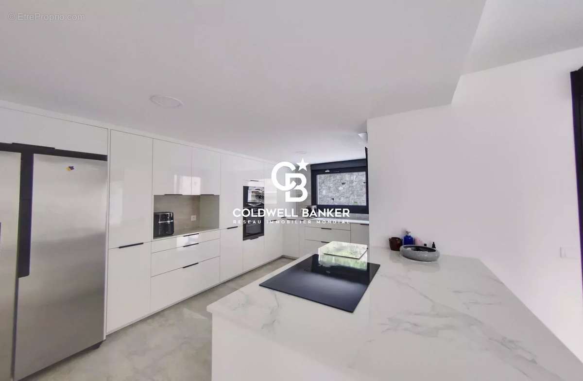 Maison à MONTESQUIEU-DES-ALBERES