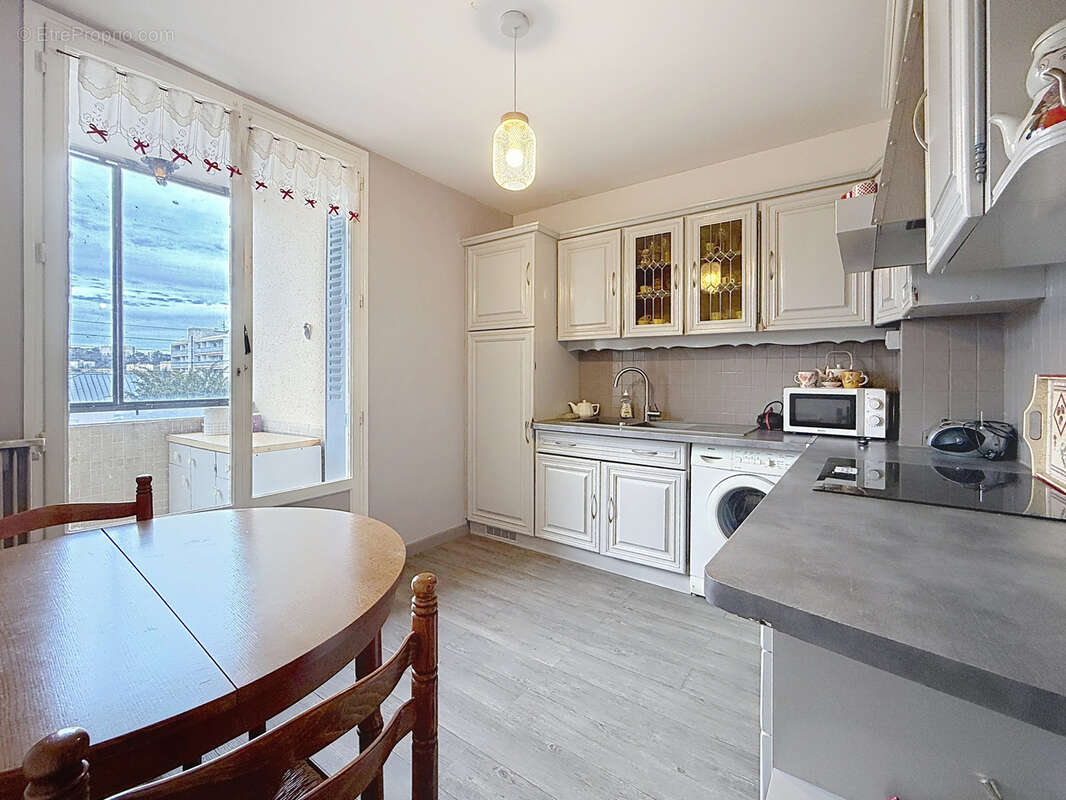 Appartement à OULLINS