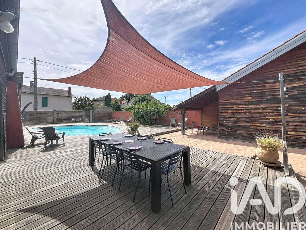 Maison 324 m² à Montauban  - photo 2