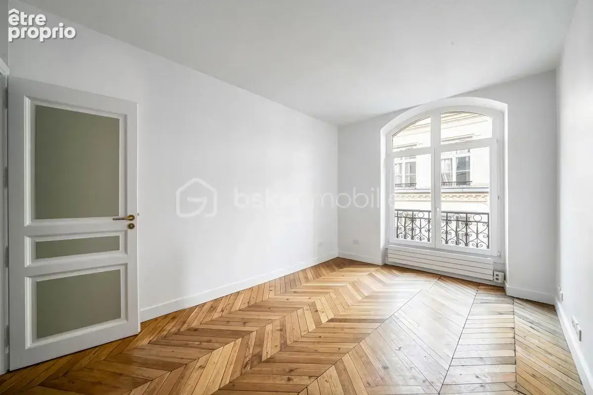 Élégance parisienne au cœur du Marais – Appartement de 104 m² rénové avec ascenseur - photo 3