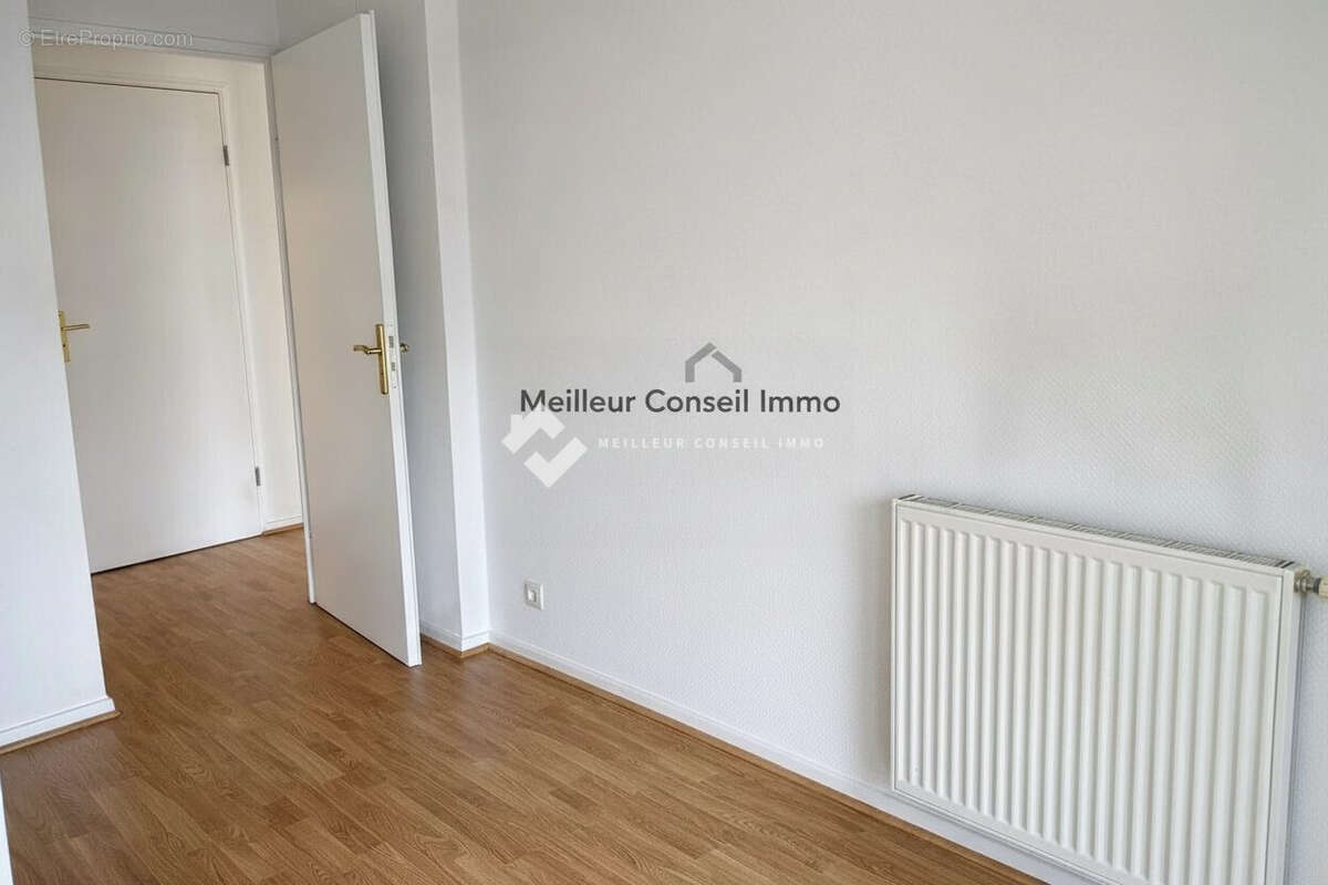 Appartement à LE BLANC-MESNIL