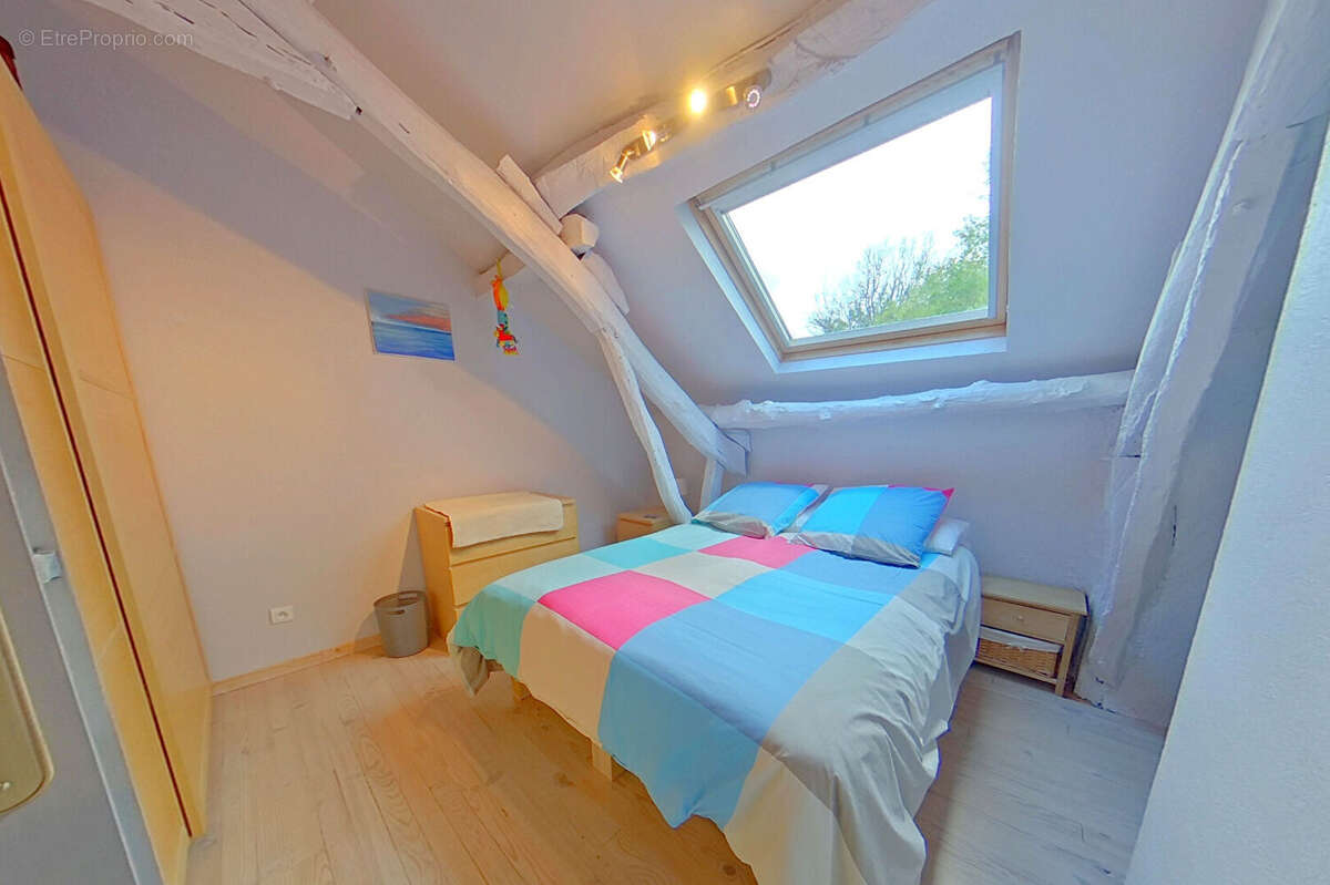 Maison à PUYLAROQUE