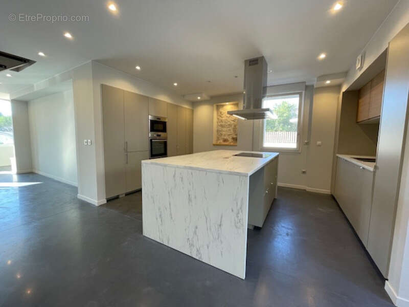 Maison à SAINT-YRIEIX-SUR-CHARENTE