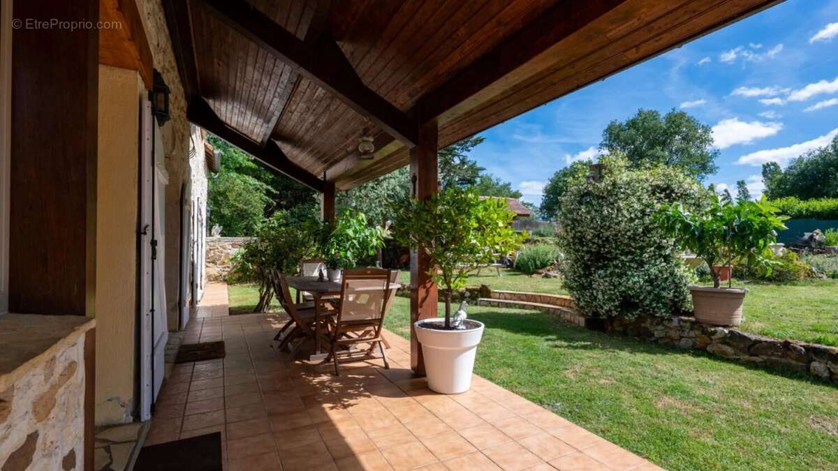 EXCLUSIVITE - Cadre de vie paisible pour cette belle et spacieus - photo 6