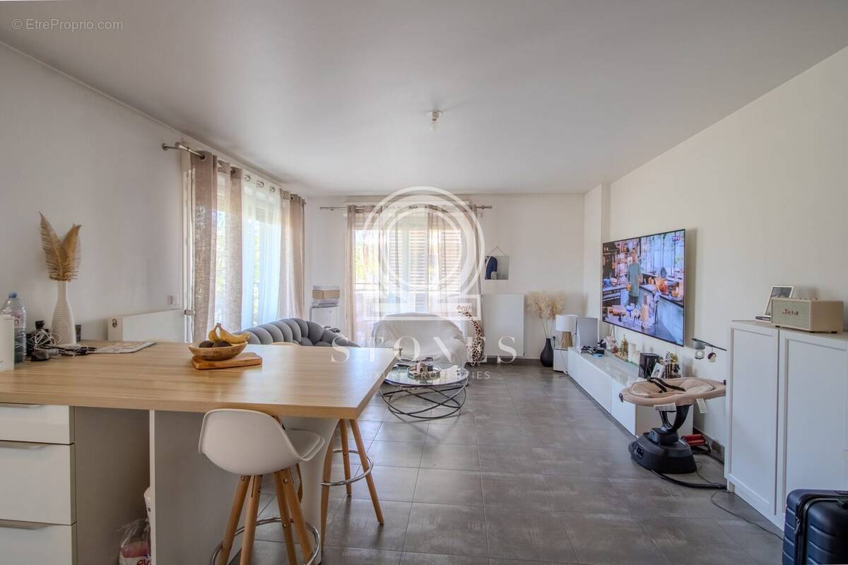 Appartement à ROSNY-SOUS-BOIS