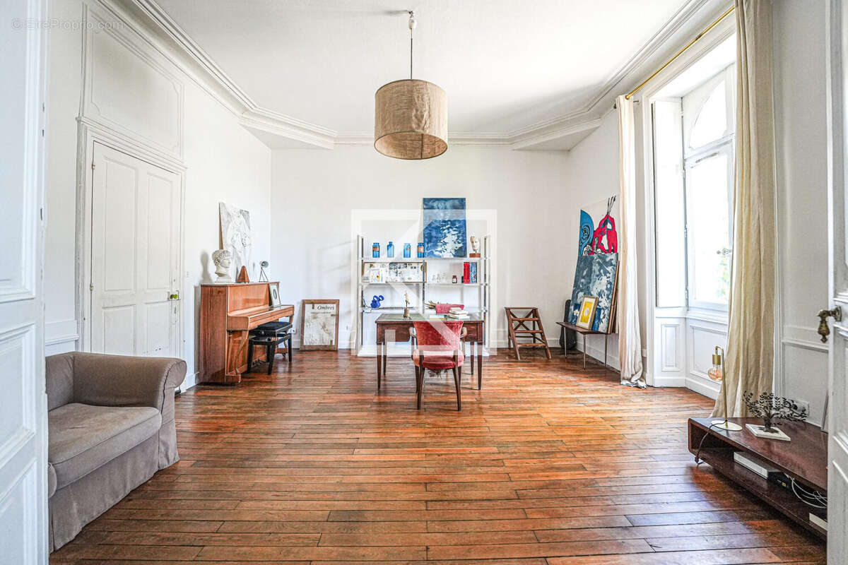 Maison 261 m² à Durtal  - photo 8
