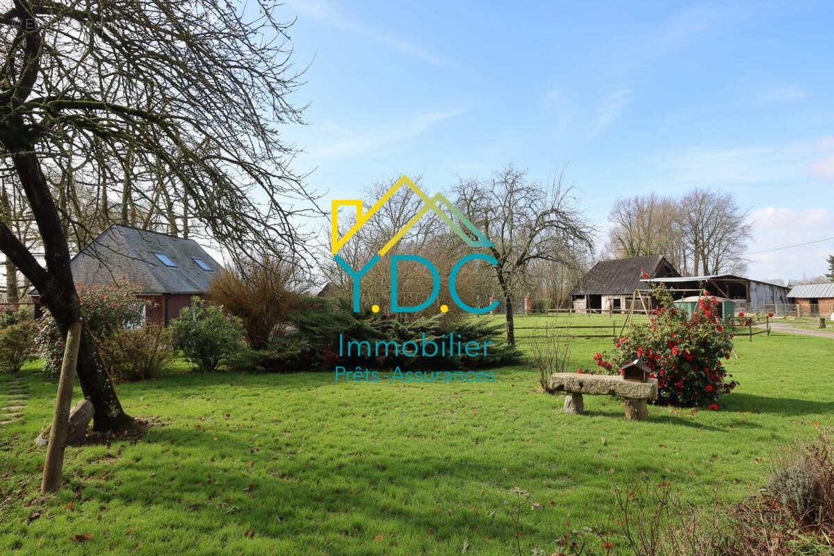 Parc -Maison principale - Maison à OURVILLE-EN-CAUX