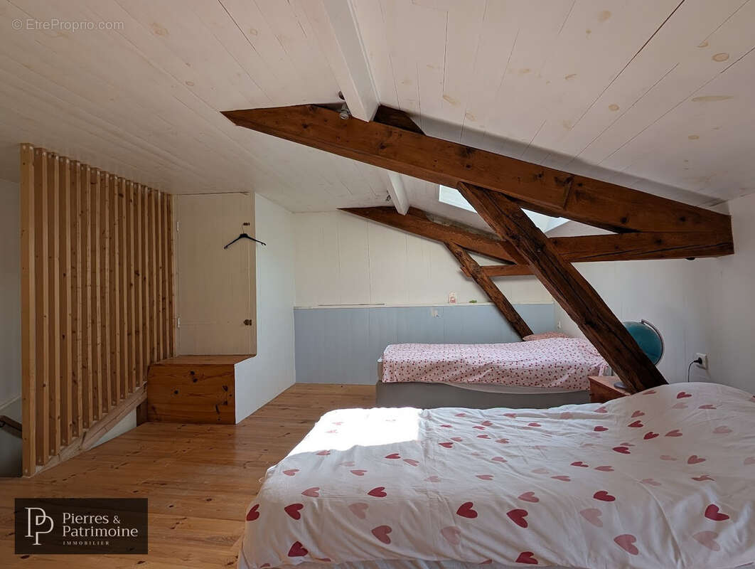 Maison à MONCRABEAU