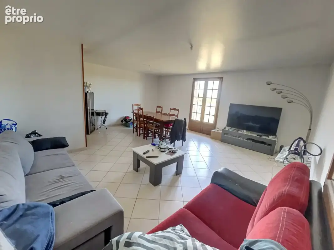 Maison de caractère au cœur de la campagne avec piscine et vaste dépendance - photo 5