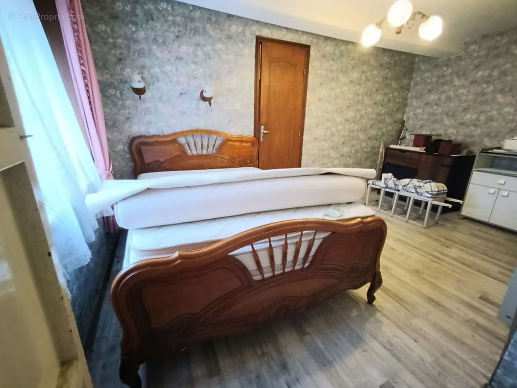 Maison à MONCHEAUX