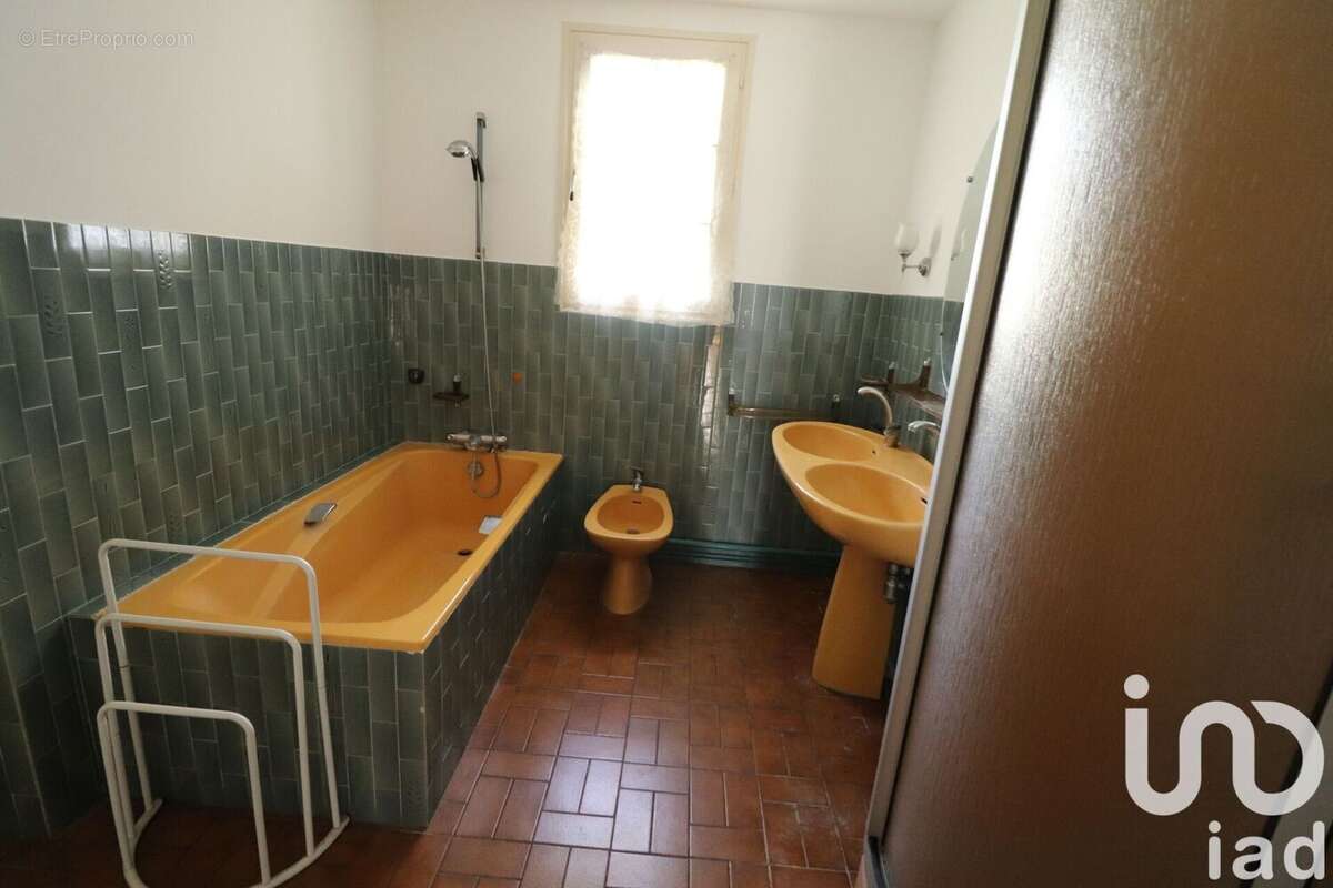 Photo 8 - Maison à MONTGUYON