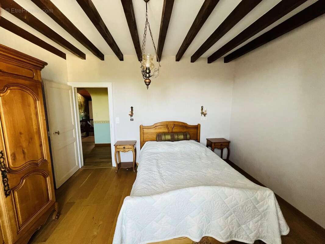 Maison à MONCE-EN-BELIN