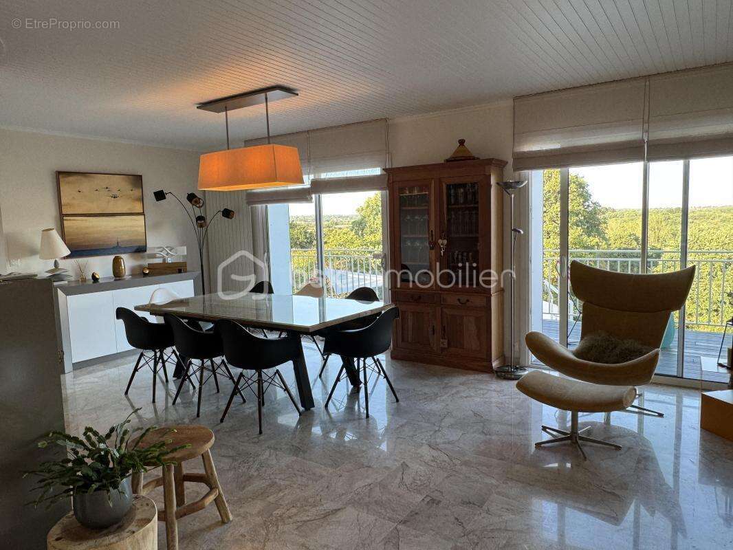Maison 320 m² à Mortagne-Sur-Sevre  - photo 3