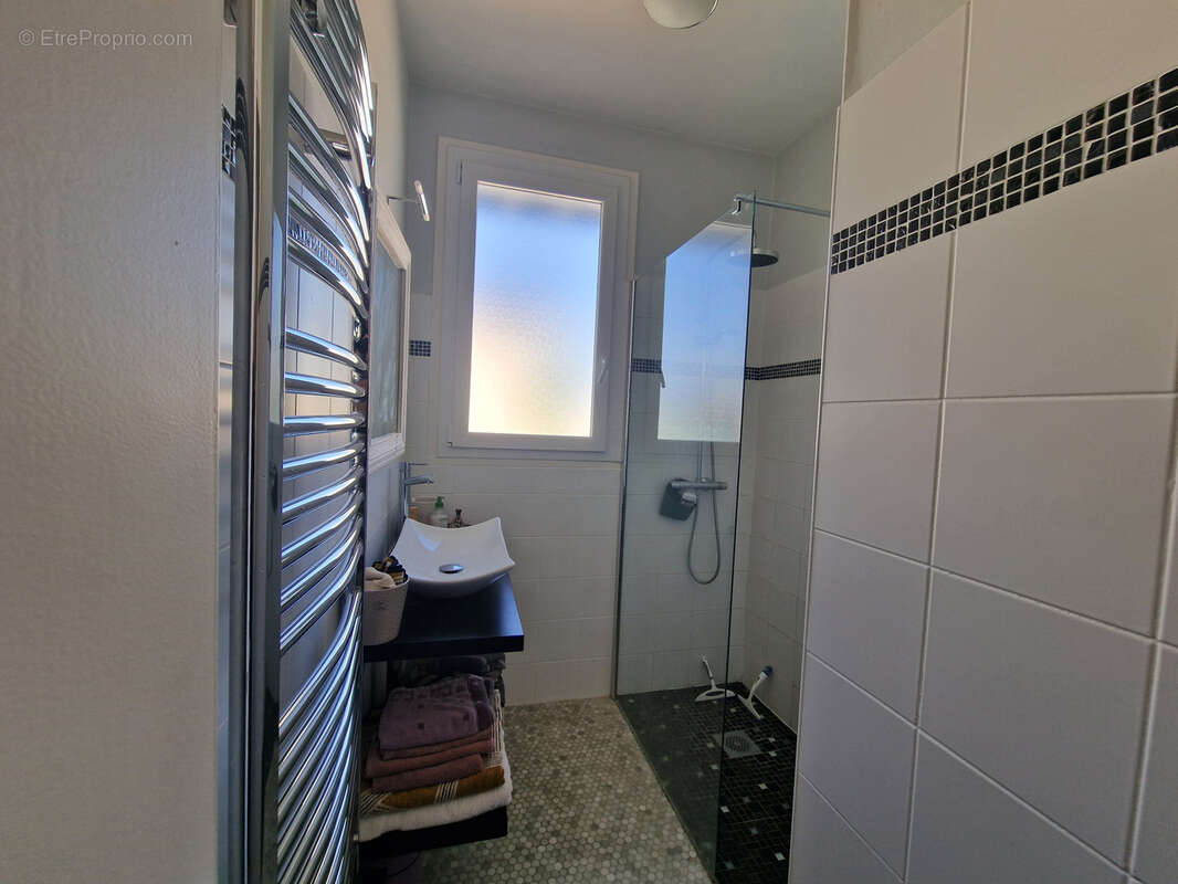 Maison à JUGEALS-NAZARETH