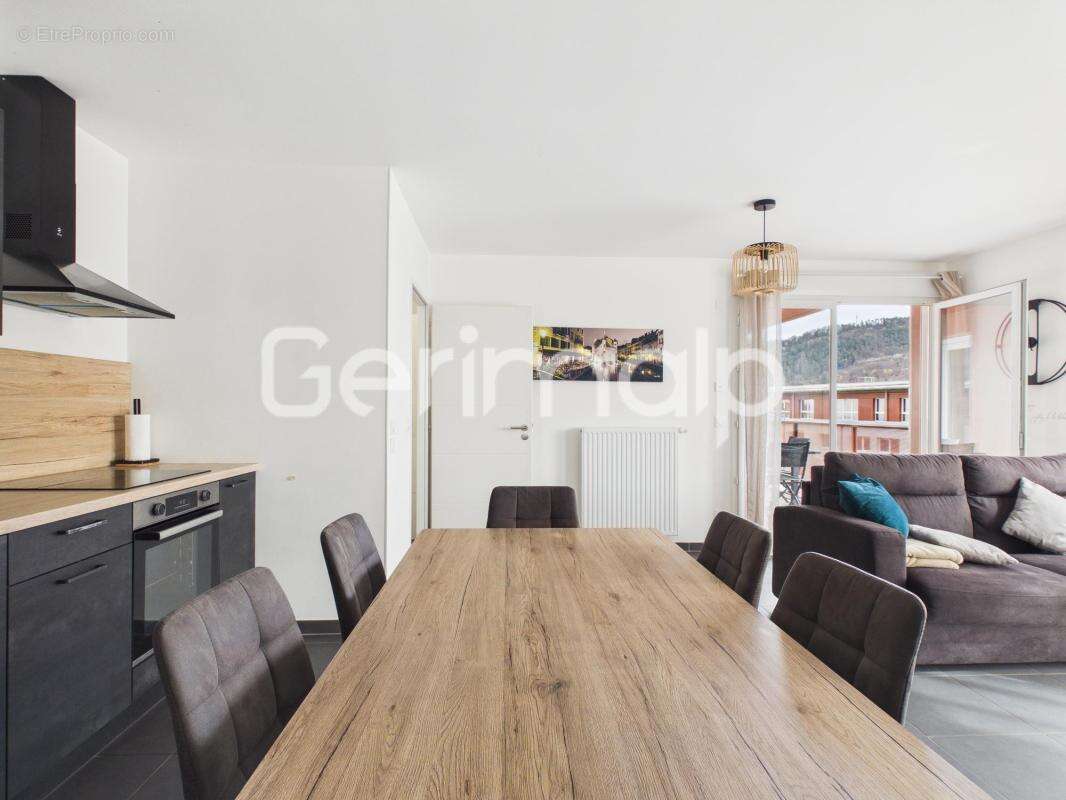 Appartement à SEYNOD