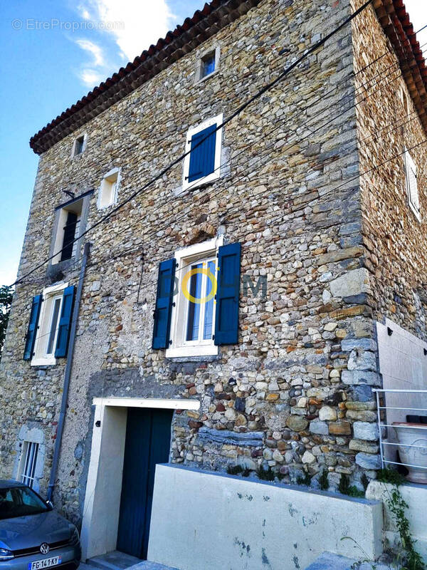 Maison à LEZAN