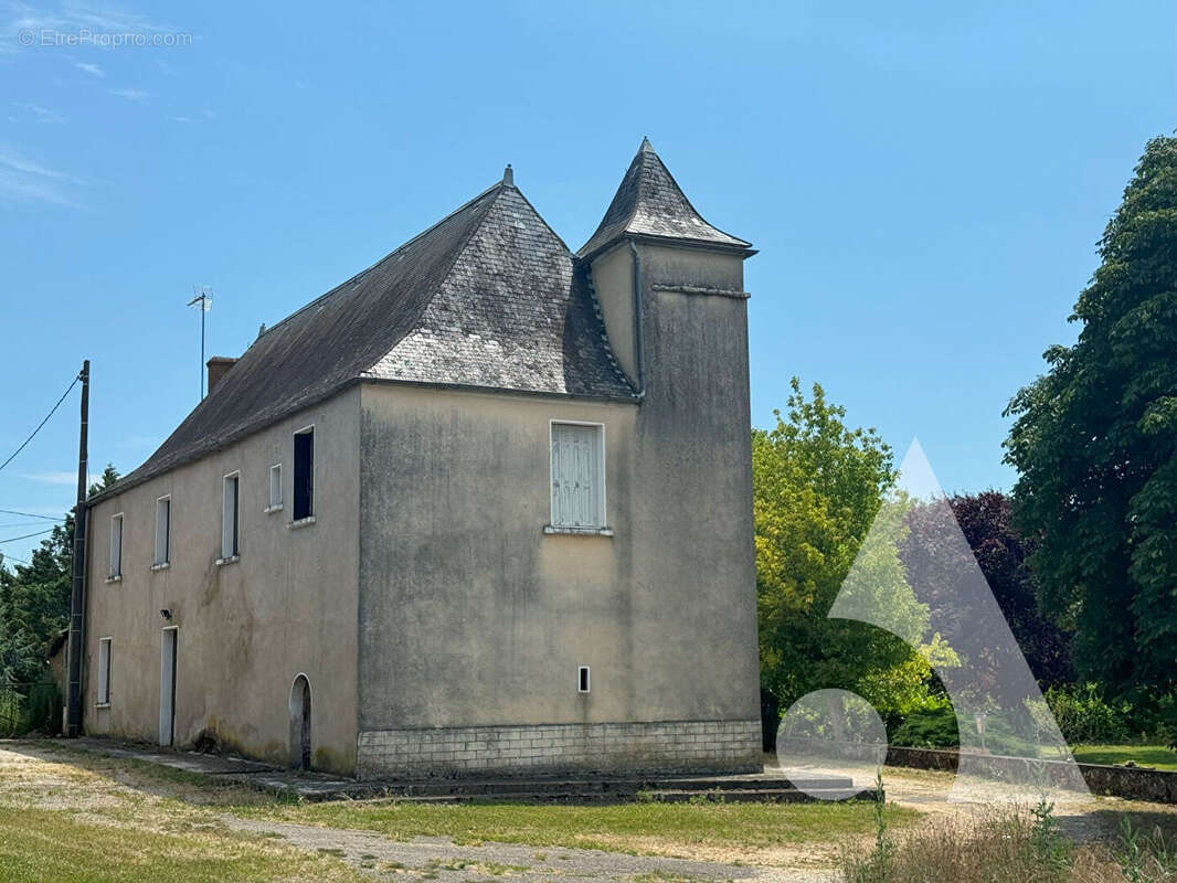 Maison à SAINT-MARTIAL-DE-NABIRAT