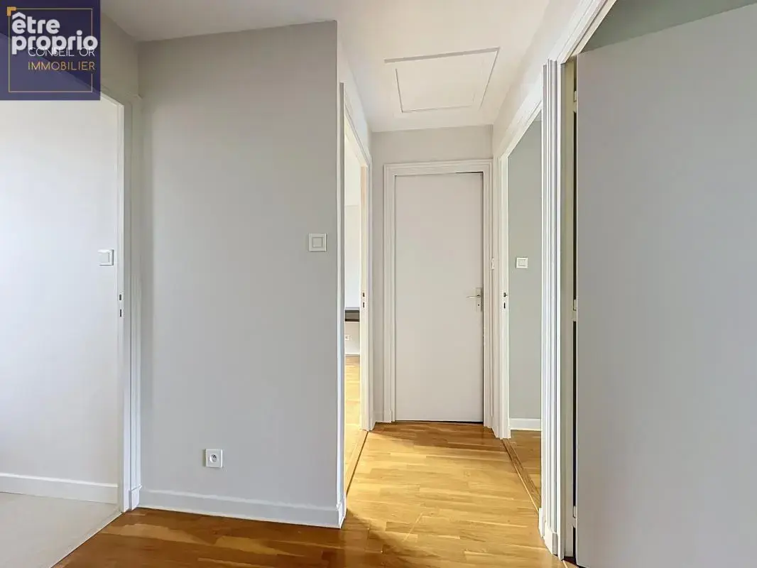 Maison Saint-Genis-Laval La Chapelle aux Paons 5 pièces 125 m² sur terrain paysager 737 m² avec piscine - photo 8