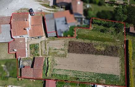 La Varenne  Maison de 131m² habitable sur 1328m² de terrain - photo 12