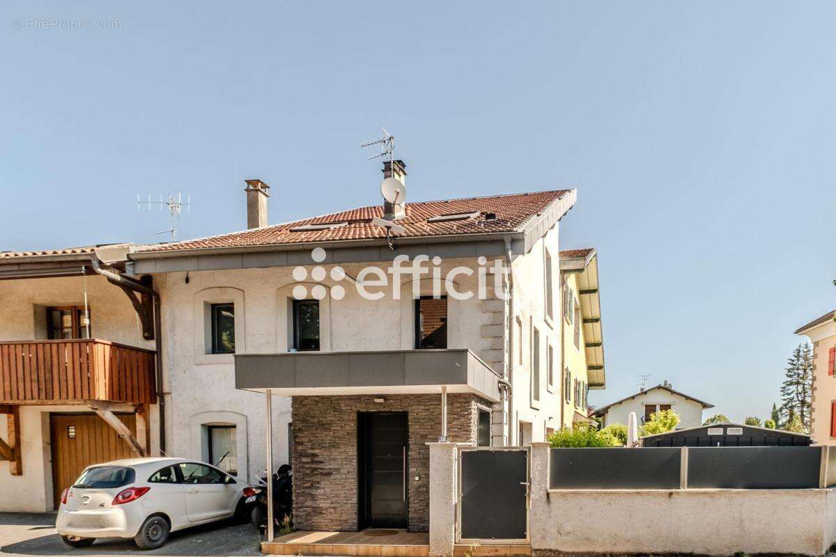Maison à DOUVAINE