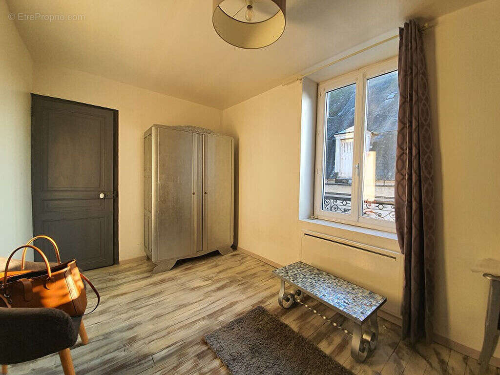 Appartement à COSNE-COURS-SUR-LOIRE