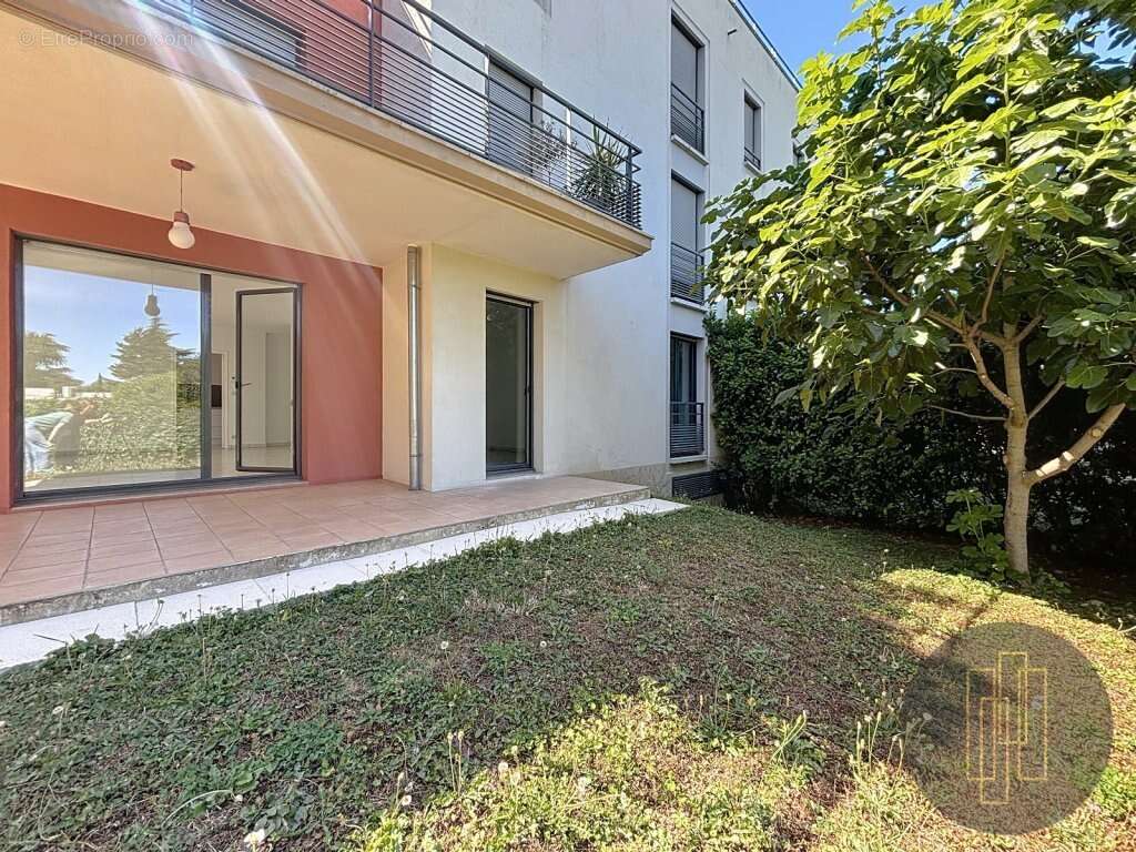 Appartement à LIMAS