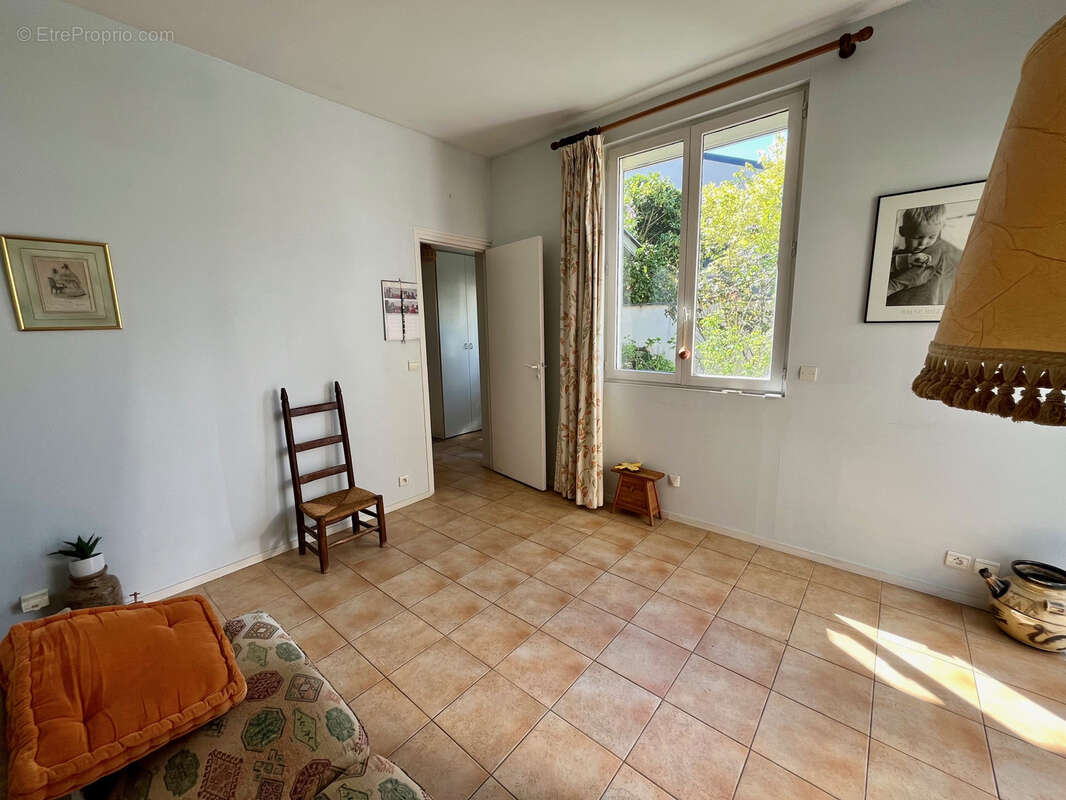 Maison à SAINT-MAUR-DES-FOSSES