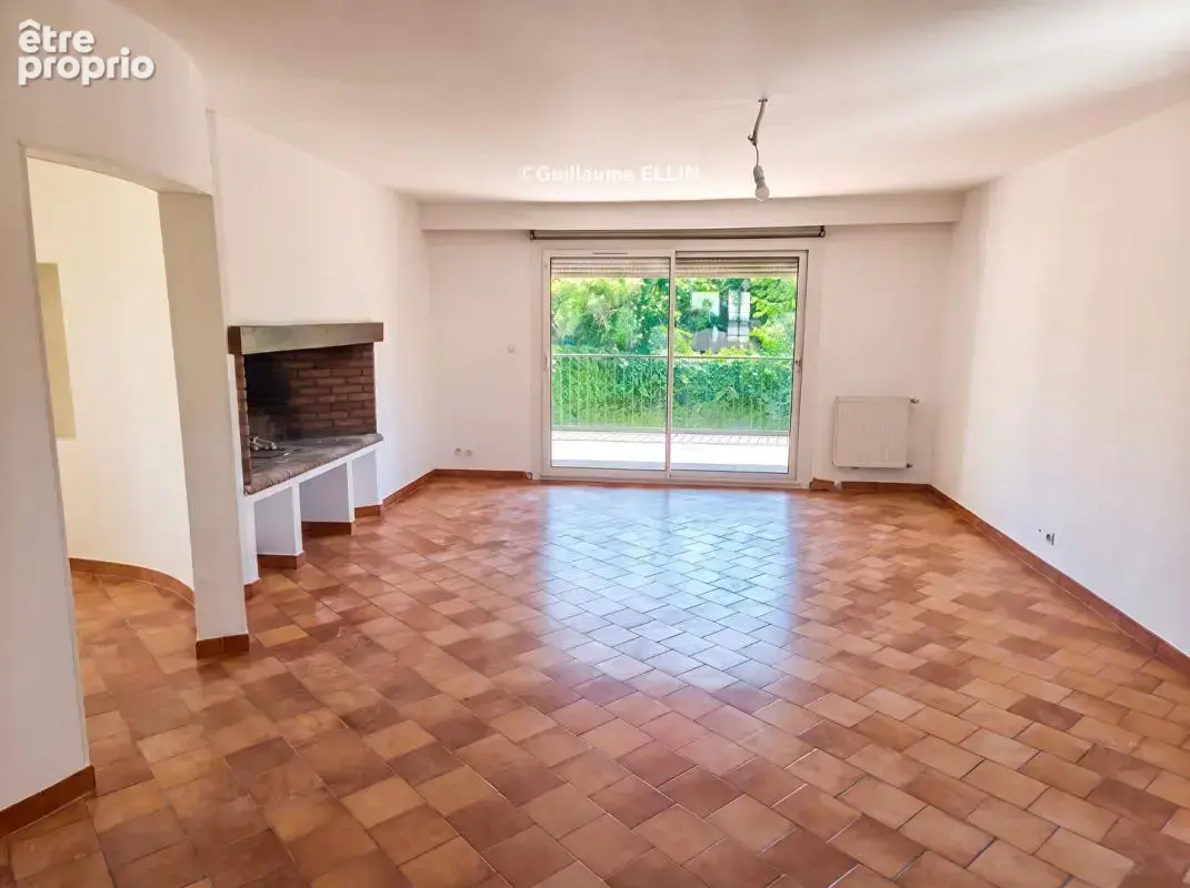 Grande maison avec piscine - photo 2