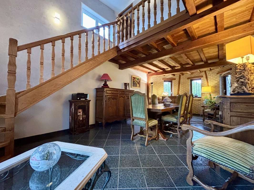 Maison à LES RUES-DES-VIGNES