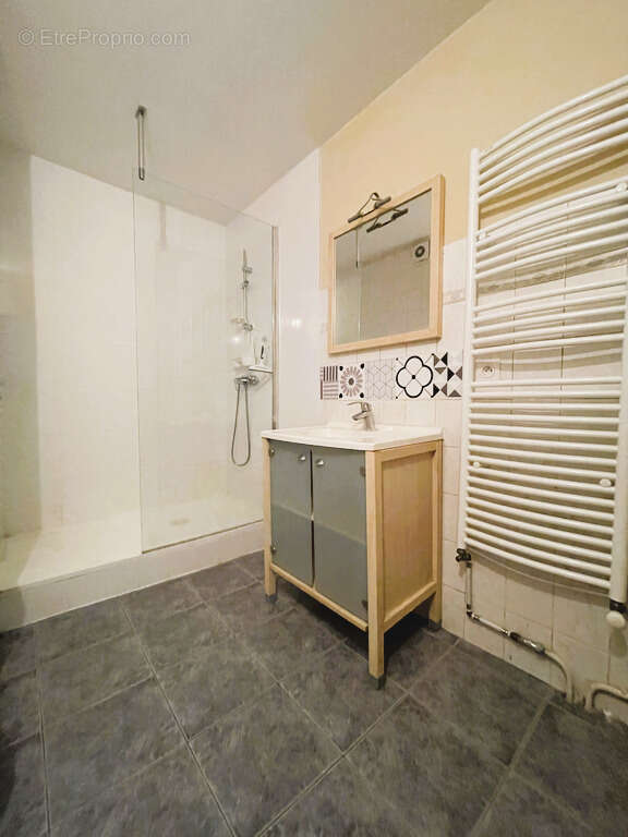 Appartement à DOMENE