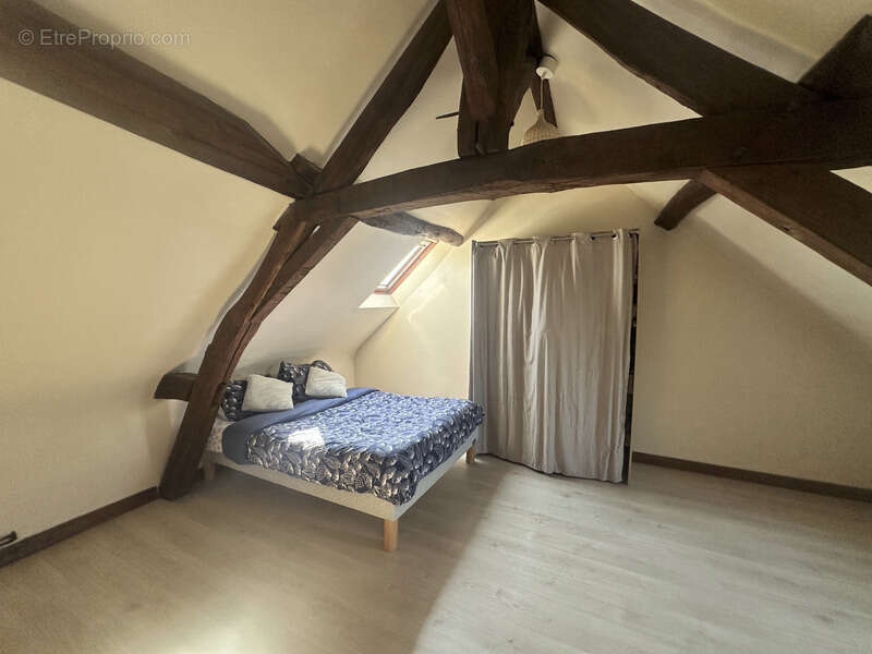 Maison à LONGUE-JUMELLES