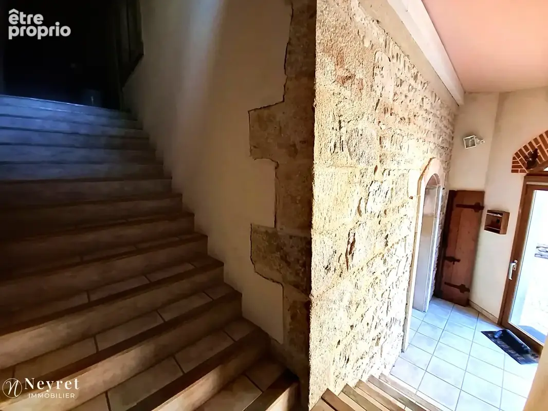Rare, dans maison vigneronne de caractère , appartement de de 11 pièces de 210 m2 avec jardin et piscine - photo 8