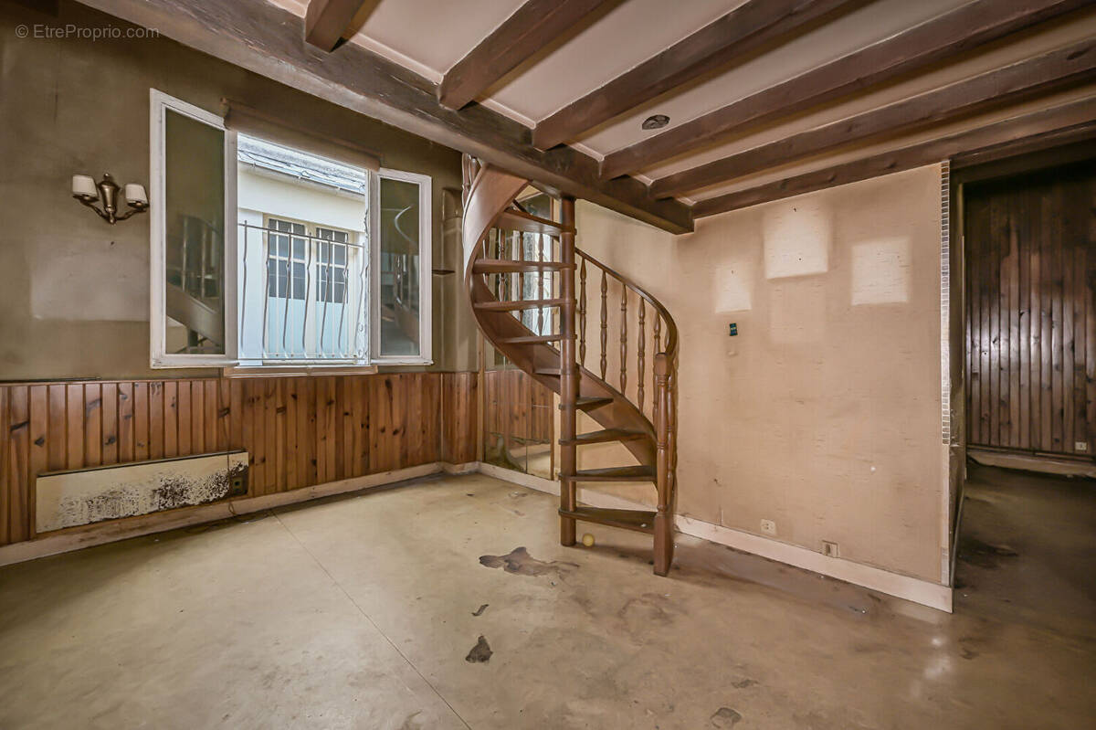 Appartement à PARIS-15E