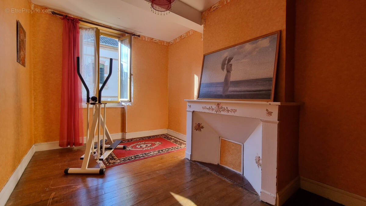 Maison à L&#039;ISLE-EN-DODON