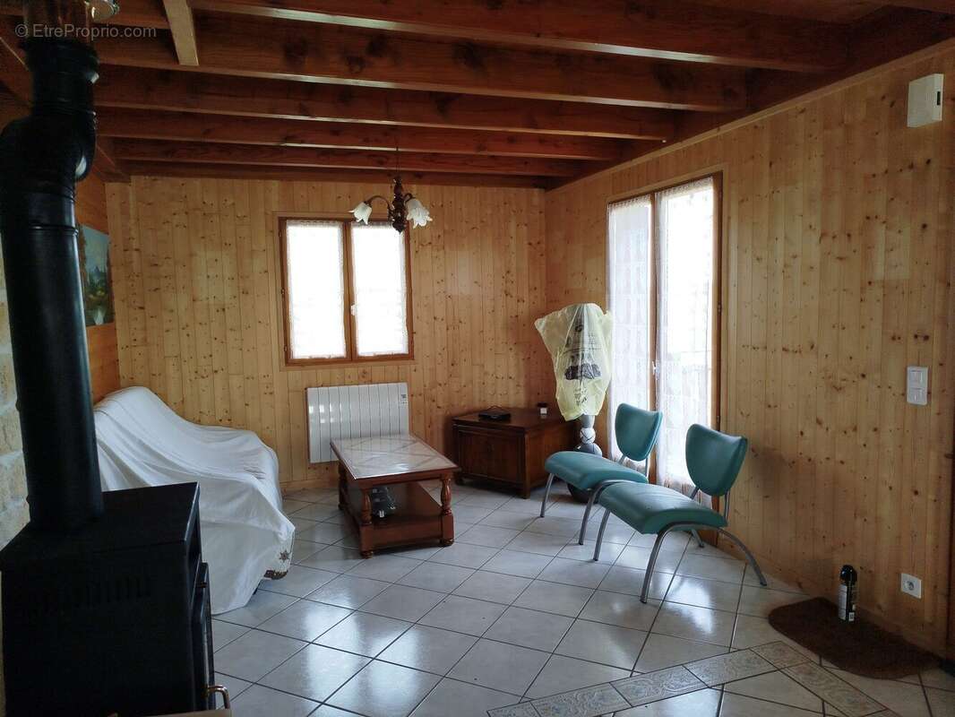 Maison à SAINT-GENES-CHAMPESPE