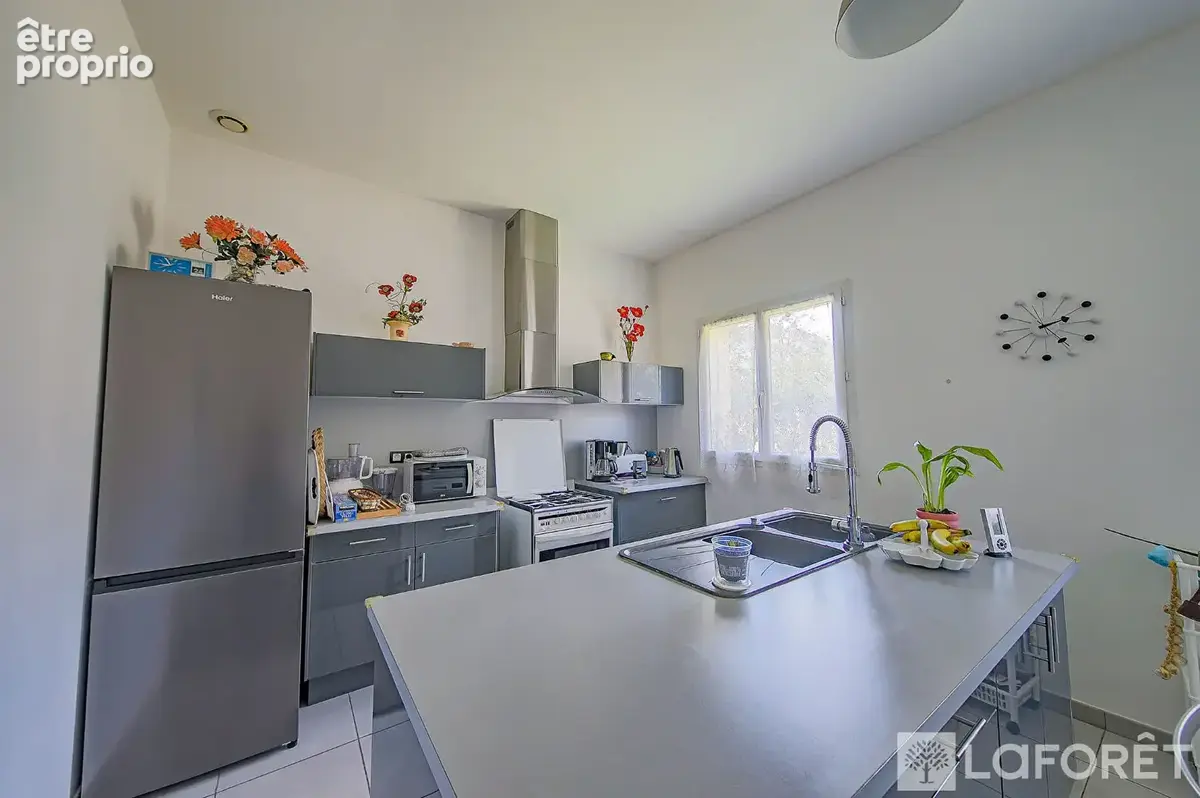 Maison Corte 6 pièce(s) 171 m2 - secteur recherché au calme - photo 3