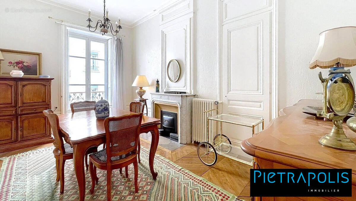 Appartement à LYON-6E