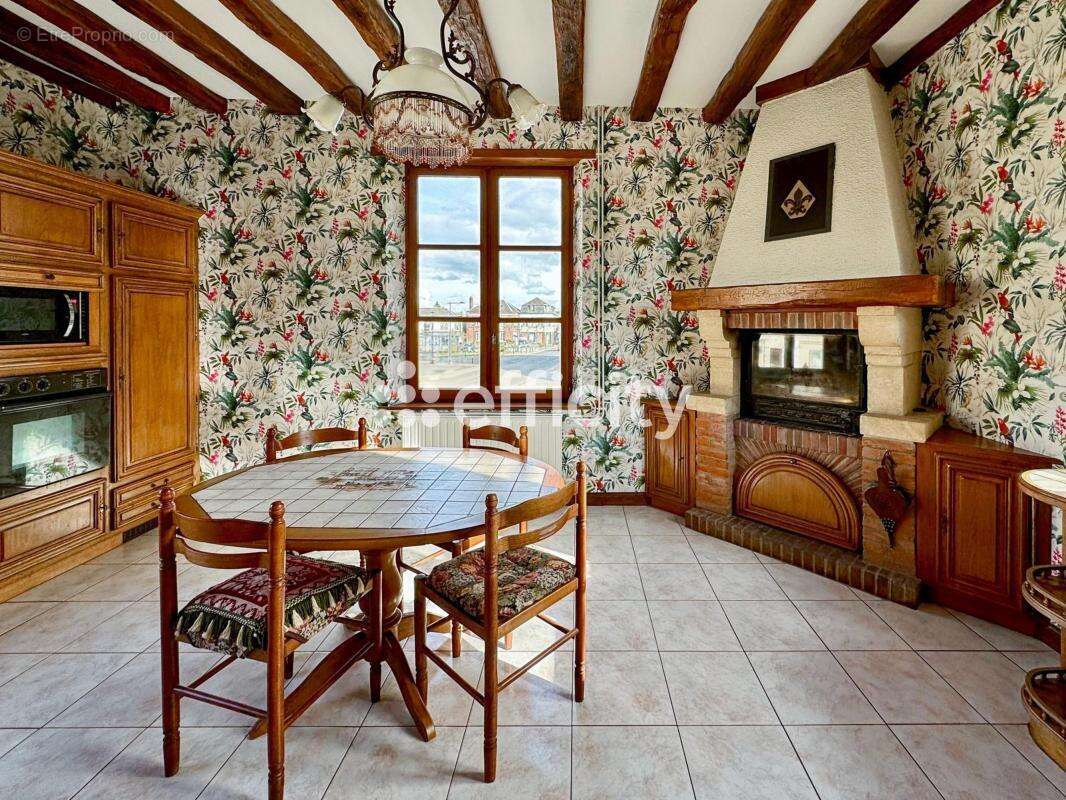 Maison à FEUQUIERES