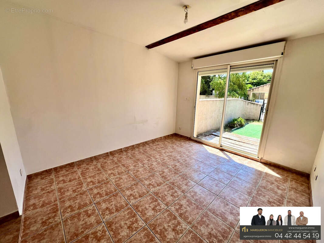 Appartement à ENSUES-LA-REDONNE