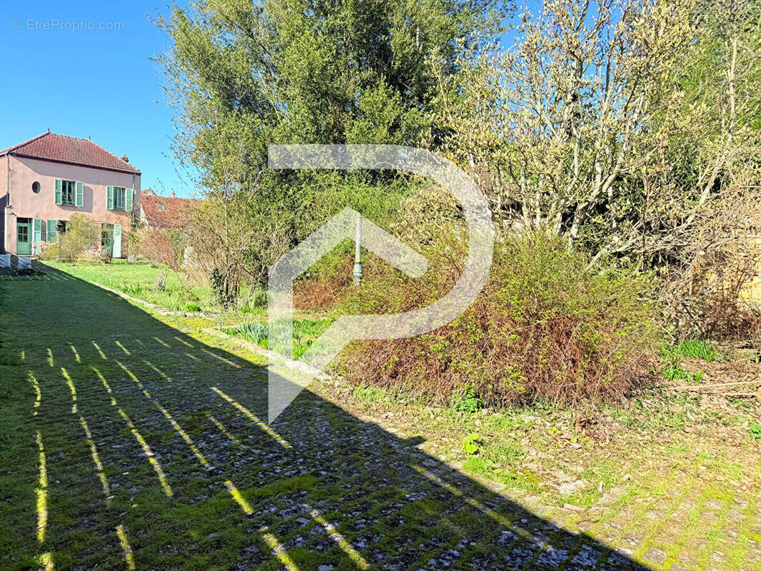 Maison à MONTATAIRE