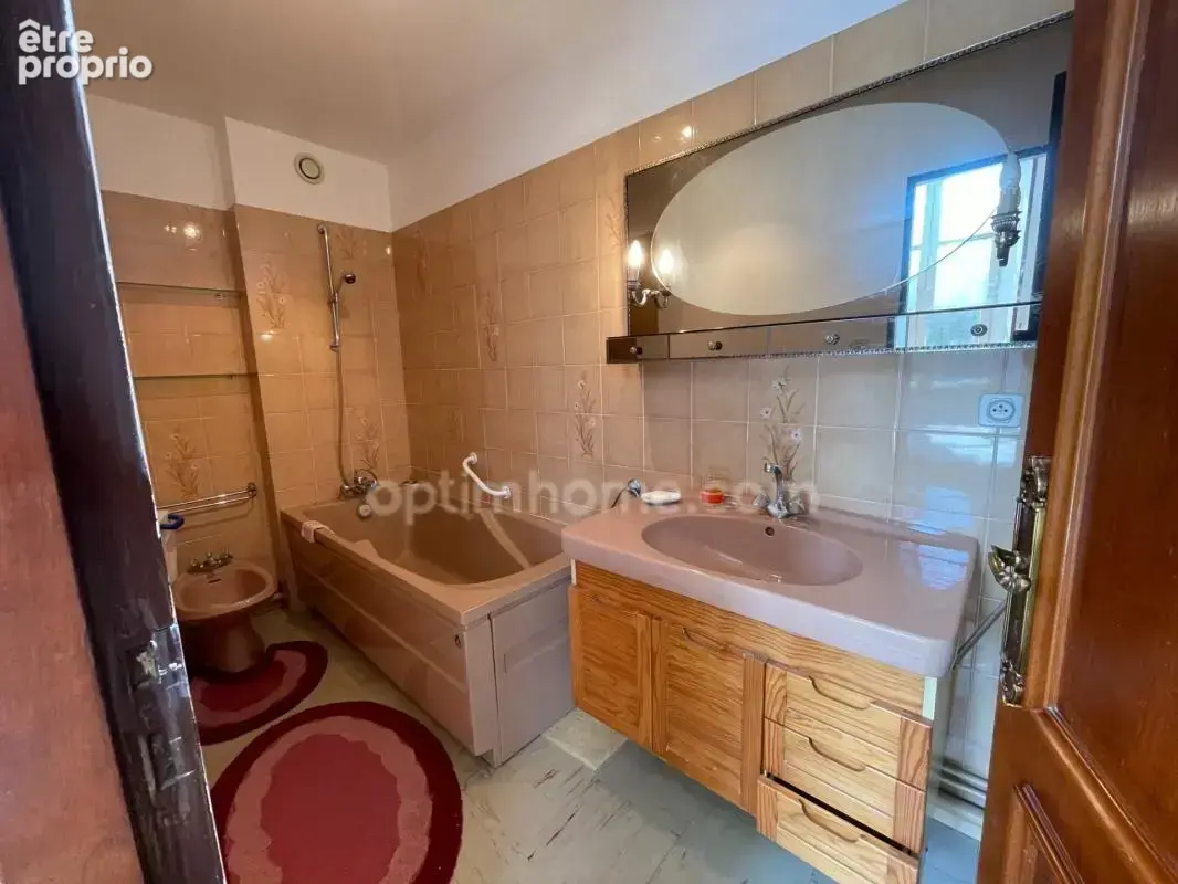 Appartement à vendre 5 pièces SAINT YRIEIX LA PERCHE (87) centre ville en rez de chaussée - photo 13
