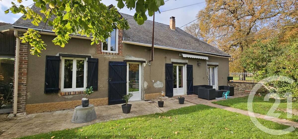 Maison à MESLAY-LE-VIDAME