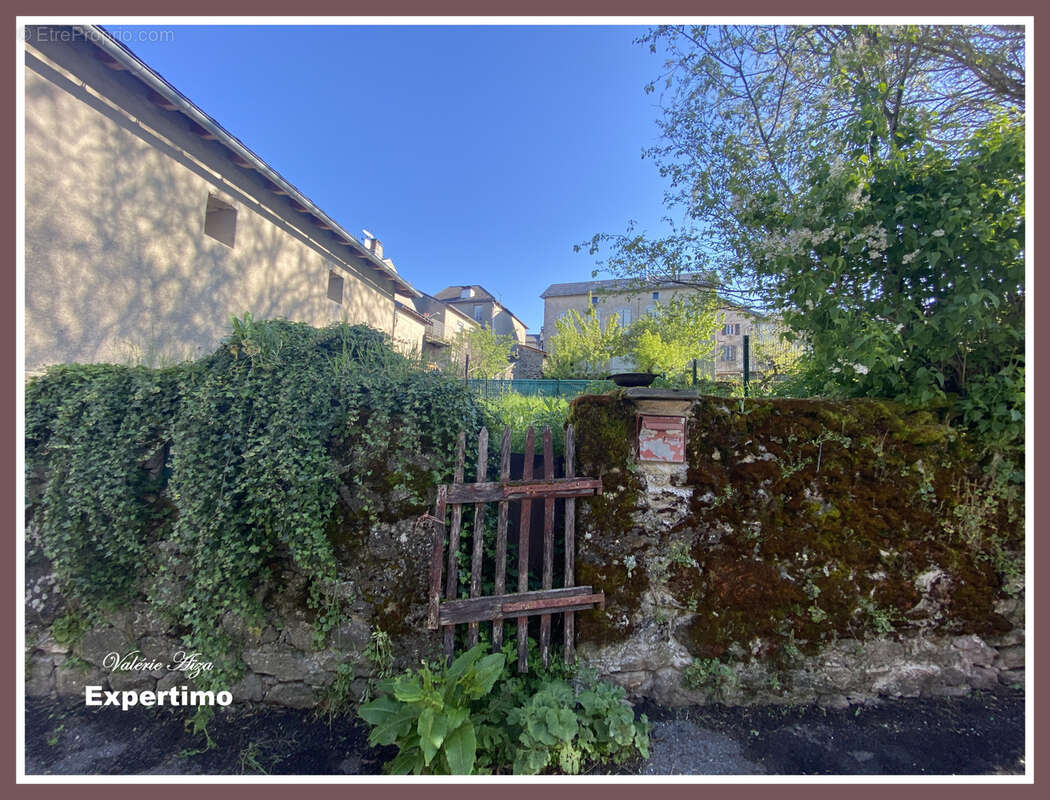 Maison à LA SALVETAT-SUR-AGOUT