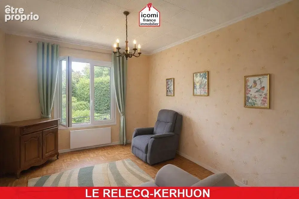 Maison à LE RELECQ-KERHUON