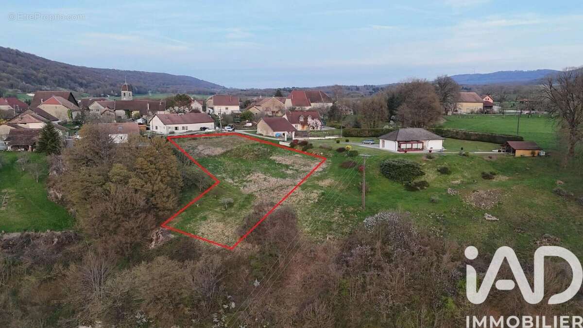 Photo 2 - Terrain à CHAUX-LES-CLERVAL