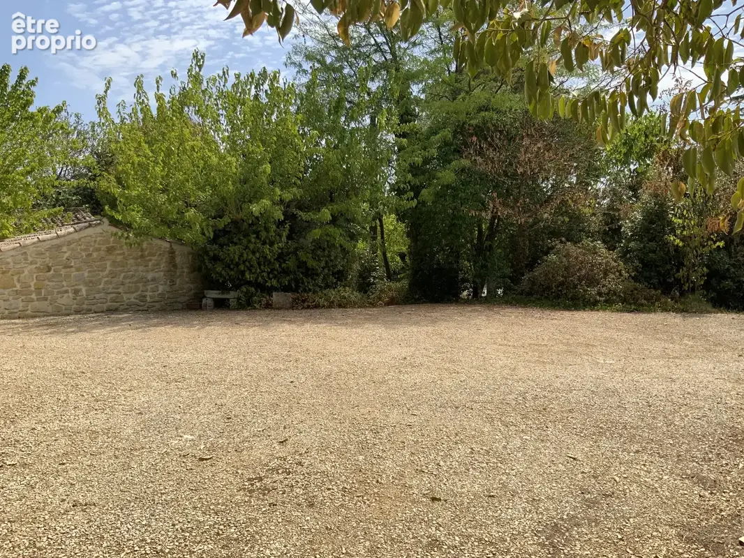 Maison en pierre avec piscine et son terrain 3000 m2 - photo 26