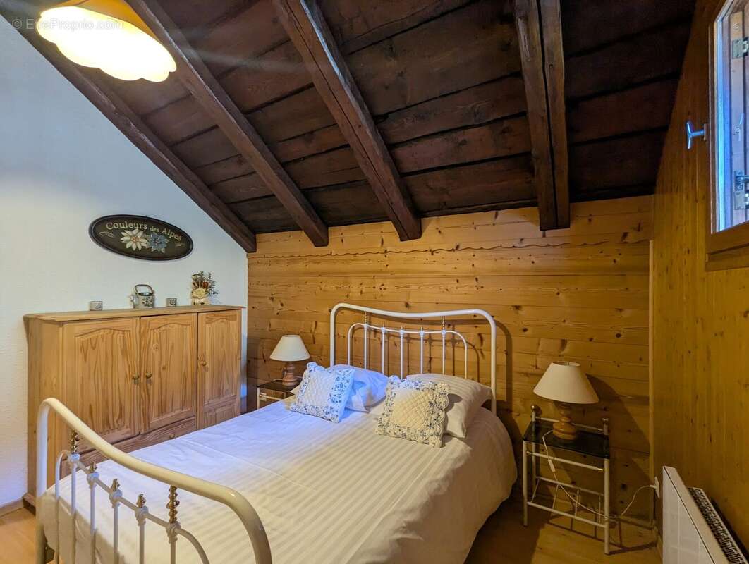 Appartement à MORILLON