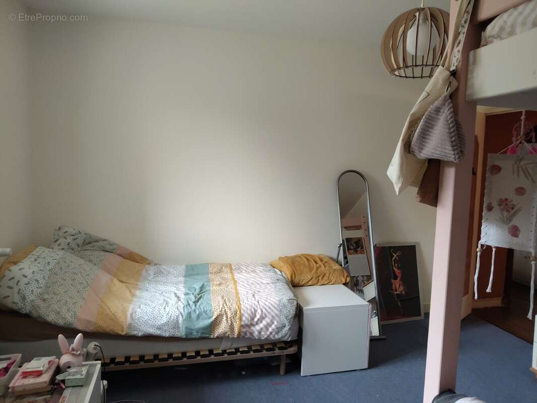 Maison 152 m² à Vensat  - photo 5